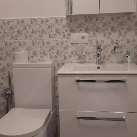 Modernes 2-zimmer-appartement דירה וילנה